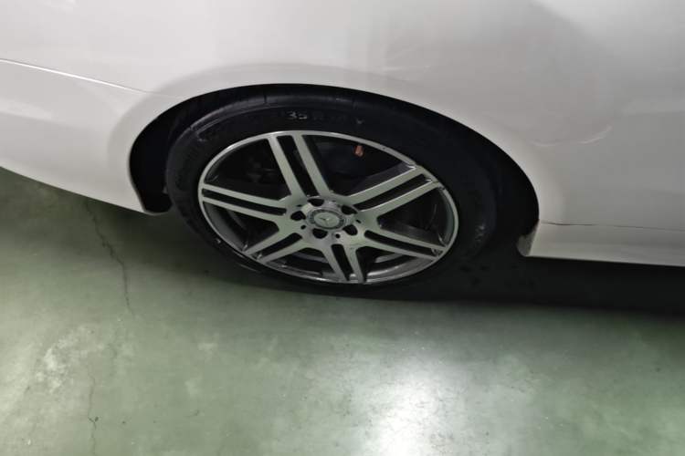 Used Mercedes-Benz E-Class 2016 E 200 Coupe Dynamic Edition Right Rear Wheel Hub