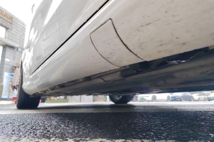 Used Mercedes-Benz E-Class 2016 E 200 Coupe Dynamic Edition Right Side Sill