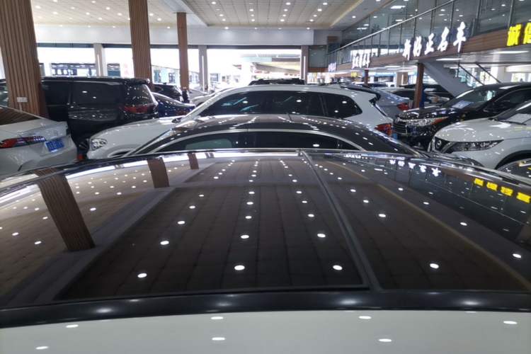 Used Mercedes-Benz E-Class 2016 E 300 L Sport Luxury Model Roof