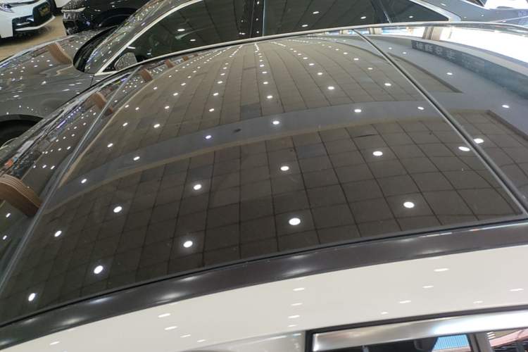 Used Mercedes-Benz E-Class 2016 E 300 L Sport Luxury Model Roof