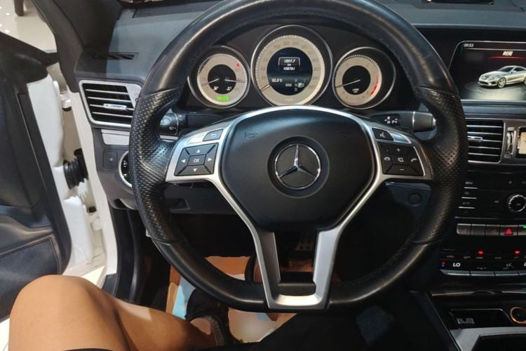 Used Mercedes-Benz E-Class 2016 E 200 Coupe Dynamic Edition Steering Wheel