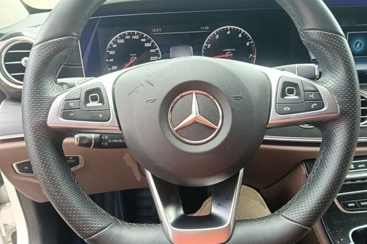 Used Mercedes-Benz E-Class 2016 E 200 L Sport Edition Steering Wheel