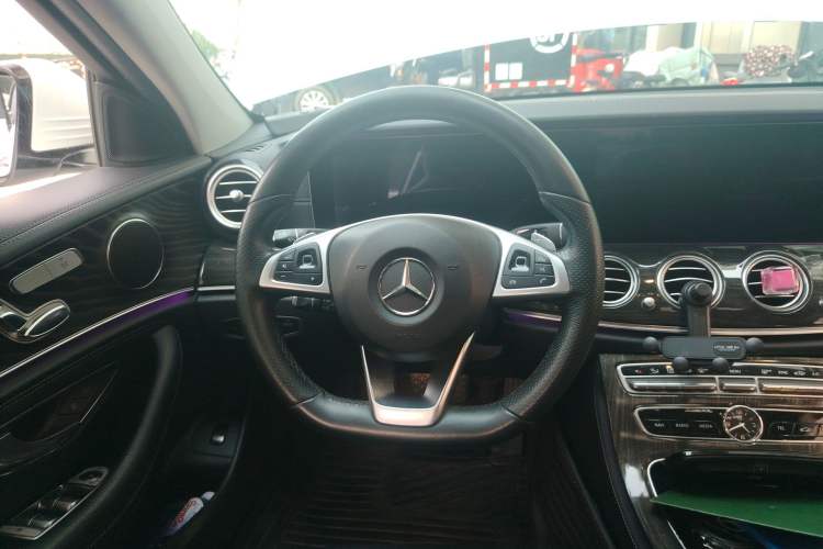 Used Mercedes-Benz E-Class 2016 E 200 L Sport Edition Steering Wheel