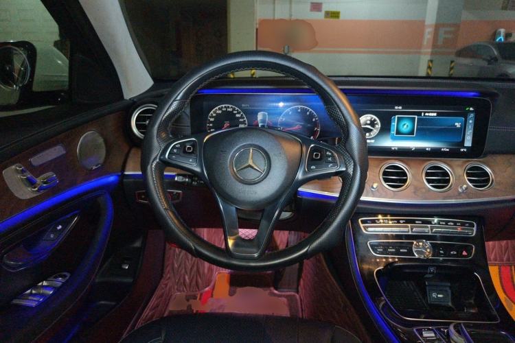 Used Mercedes-Benz E-Class 2016 E 300 L Luxury Model Steering Wheel