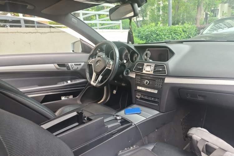Used Mercedes-Benz E-Class 2016 E 200 Coupe Dynamic Edition Steering Wheel