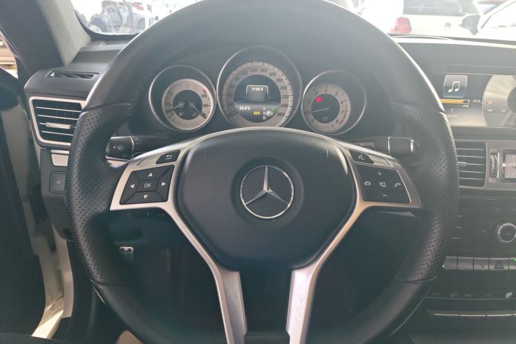 Used Mercedes-Benz E-Class 2016 E 200 Coupe Dynamic Edition Steering Wheel