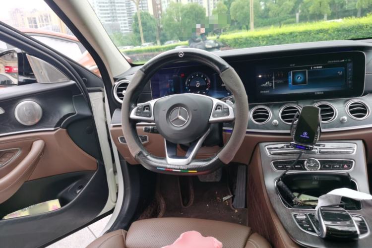 Used Mercedes-Benz E-Class 2016 E 200 L Sport Edition Steering Wheel