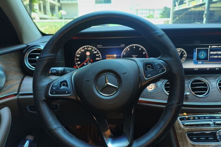 Used Mercedes-Benz E-Class 2016 E 300 L Stylish Model Steering Wheel
