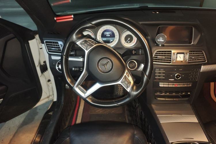 Used Mercedes-Benz E-Class 2016 E 200 Coupe Dynamic Edition Steering Wheel