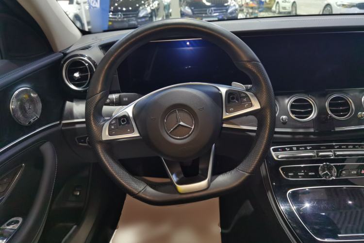 Used Mercedes-Benz E-Class 2016 E 200 L Sport Edition Steering Wheel