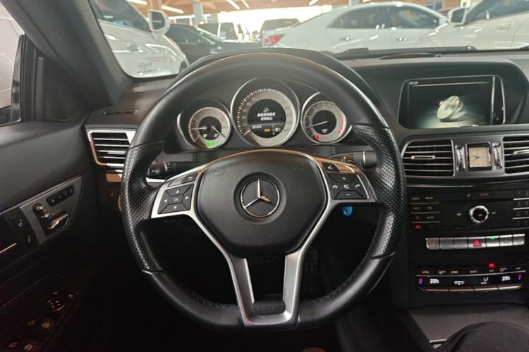 Used Mercedes-Benz E-Class 2016 E 200 Coupe Dynamic Edition Steering Wheel