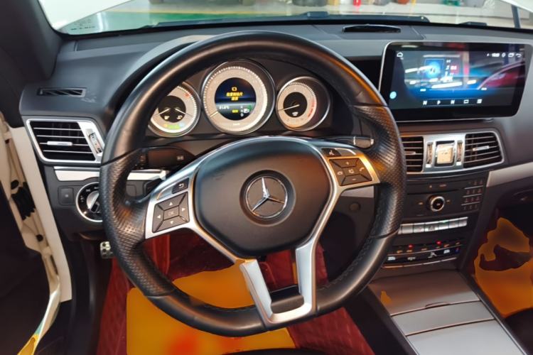Used Mercedes-Benz E-Class 2016 E 200 Coupe Dynamic Edition Steering Wheel