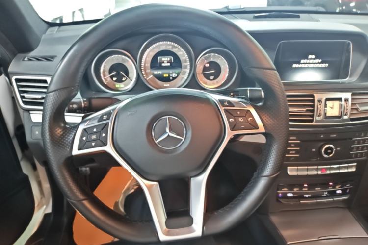 Used Mercedes-Benz E-Class 2016 E 200 Coupe Dynamic Edition Steering Wheel