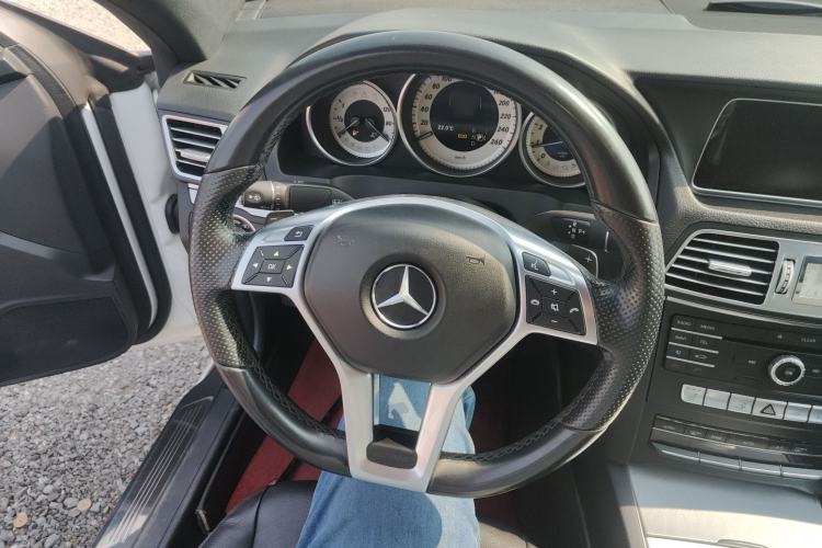 Used Mercedes-Benz E-Class 2016 E 200 Coupe Dynamic Edition Steering Wheel