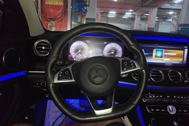 Used Mercedes-Benz E-Class 2016 E 200 L Sport Edition Steering Wheel