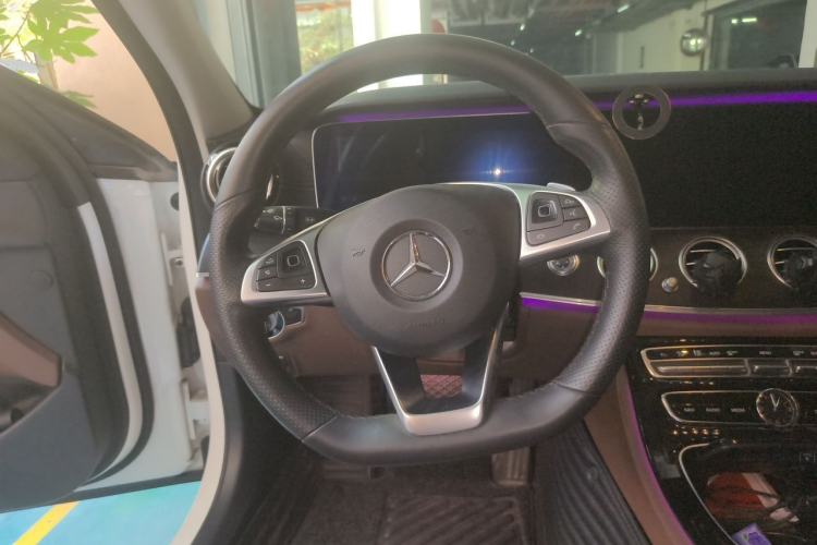 Used Mercedes-Benz E-Class 2016 E 200 L Sport Edition Steering Wheel