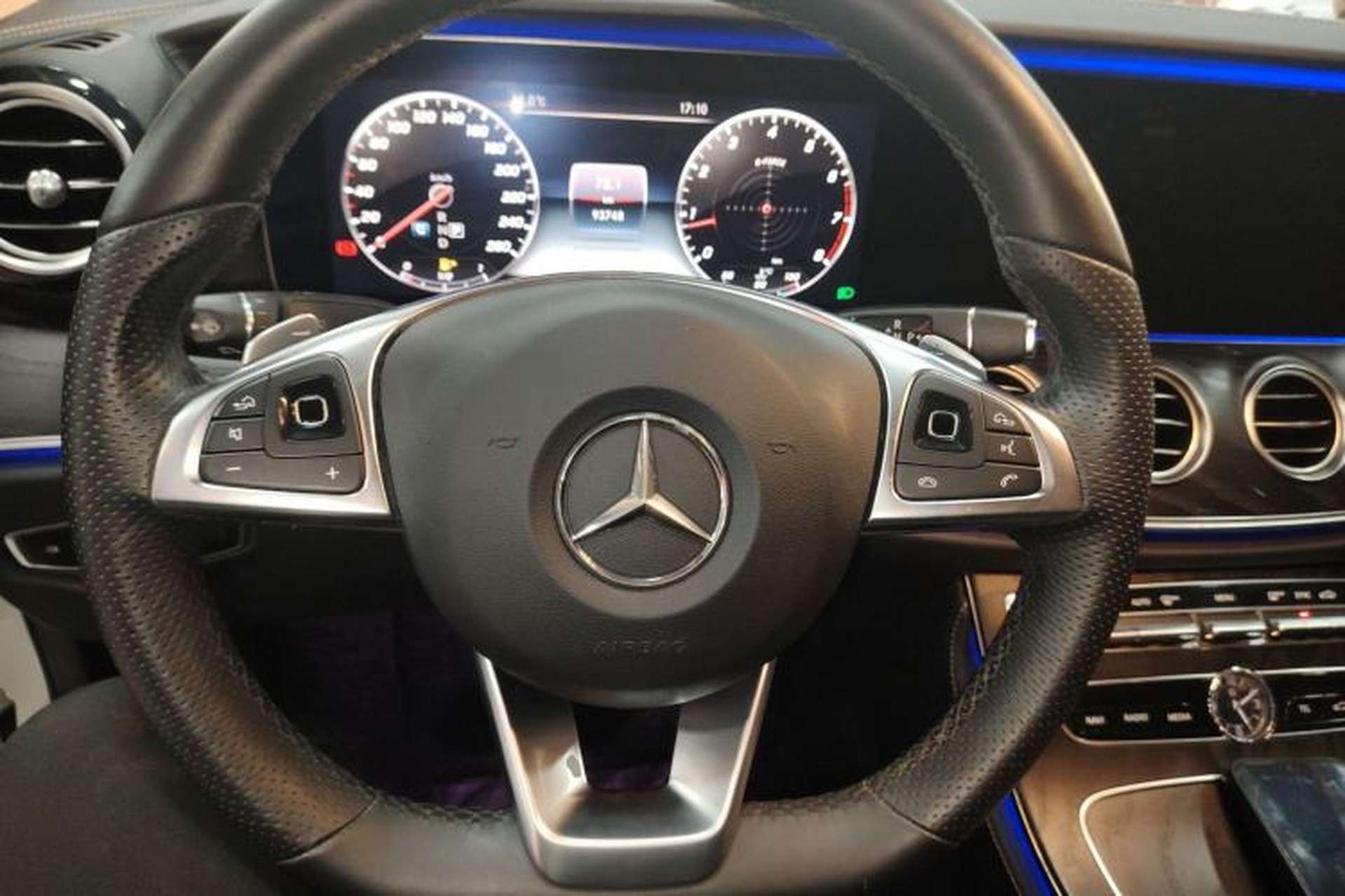 Used Mercedes-Benz E-Class 2016 E 200 L Sport Edition Steering Wheel