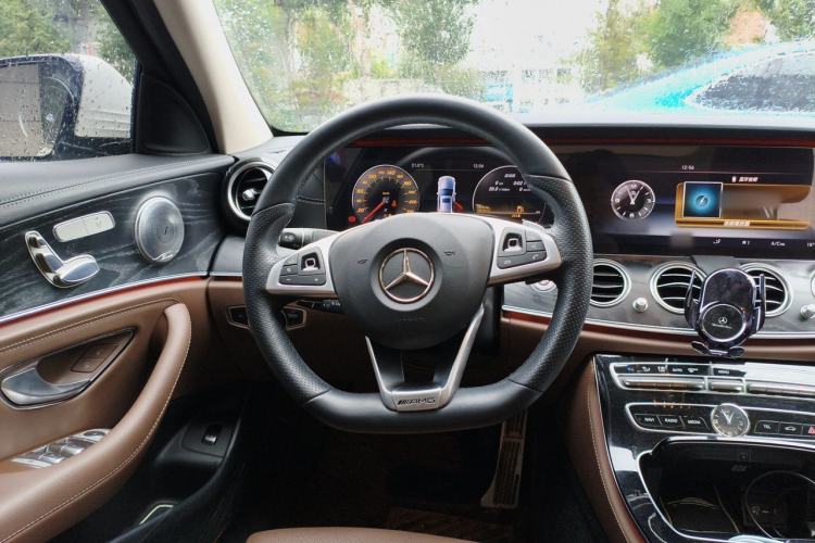Used Mercedes-Benz E-Class 2016 E 200 L Sport Edition Steering Wheel