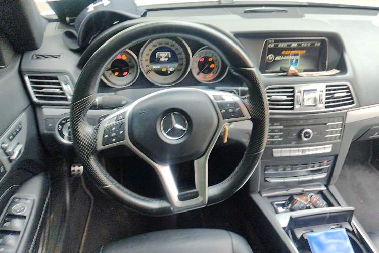 Used Mercedes-Benz E-Class 2016 E 200 Coupe Dynamic Edition Steering Wheel