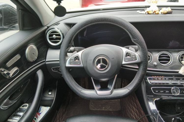 Used Mercedes-Benz E-Class 2016 E 200 L Sport Edition Steering Wheel