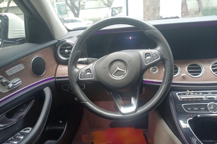 Used Mercedes-Benz E-Class 2016 E 300 L Luxury Model Steering Wheel