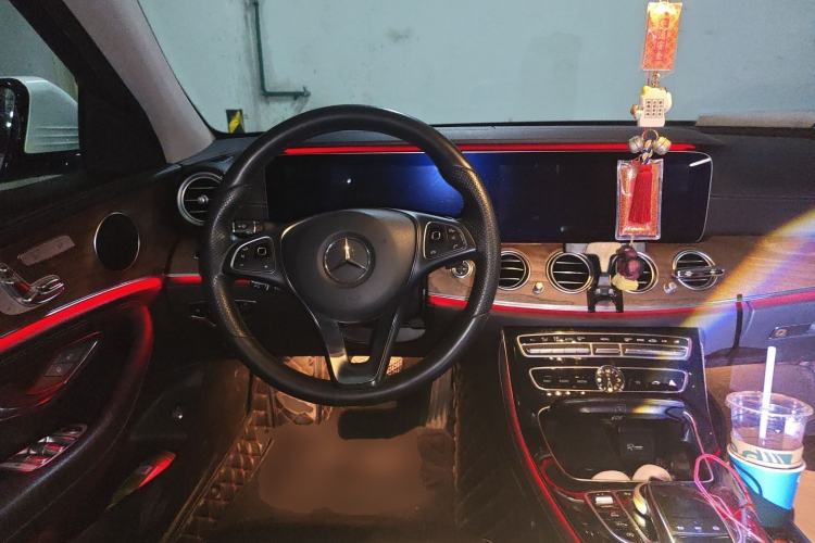 Used Mercedes-Benz E-Class 2016 E 300 L Luxury Model Steering Wheel