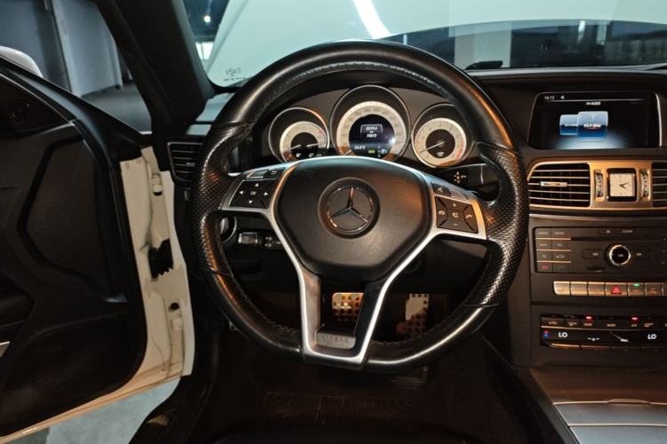 Used Mercedes-Benz E-Class 2016 E 200 Coupe Dynamic Edition Steering Wheel