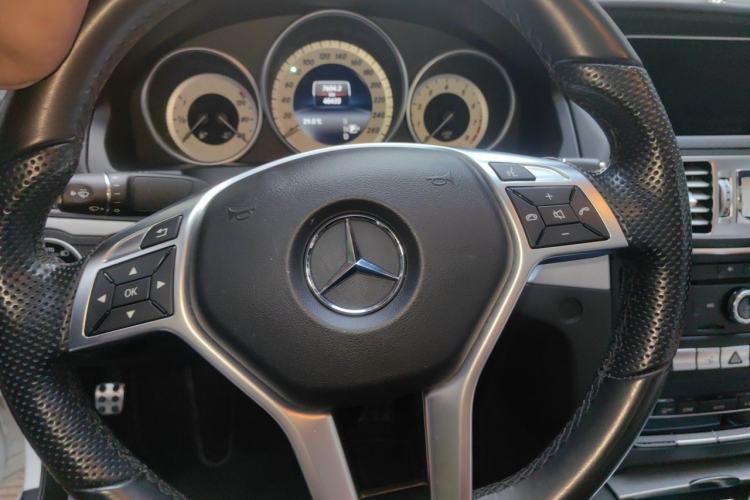 Used Mercedes-Benz E-Class 2016 E 260 Coupe Dynamic Edition Steering Wheel