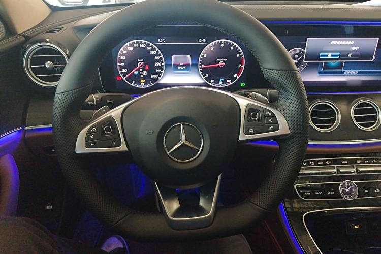 Used Mercedes-Benz E-Class 2016 E 200 L Sport Edition Steering Wheel