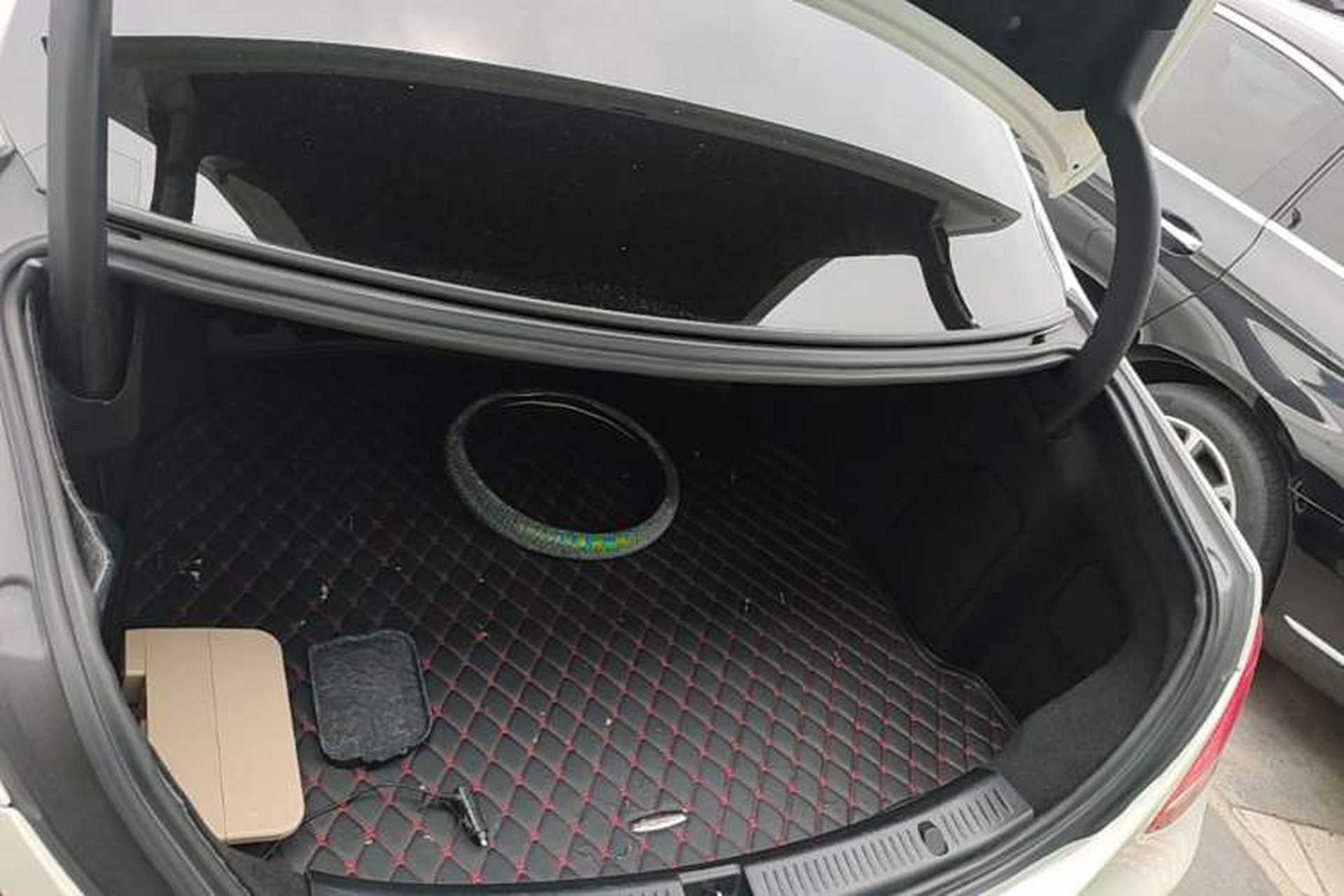 Used Mercedes-Benz E-Class 2016 E 200 L Sport Edition Trunk