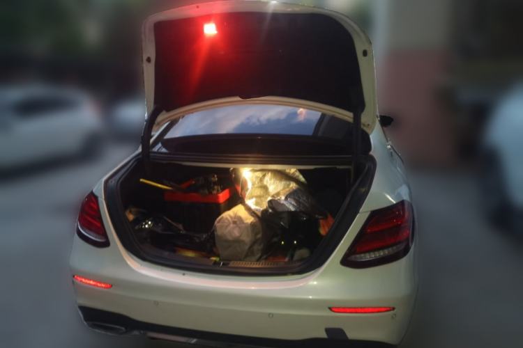 Used Mercedes-Benz E-Class  Trunk