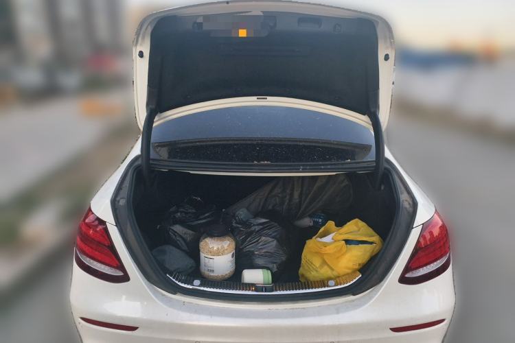 Used Mercedes-Benz E-Class 2016 E 200 L Sport Edition Trunk