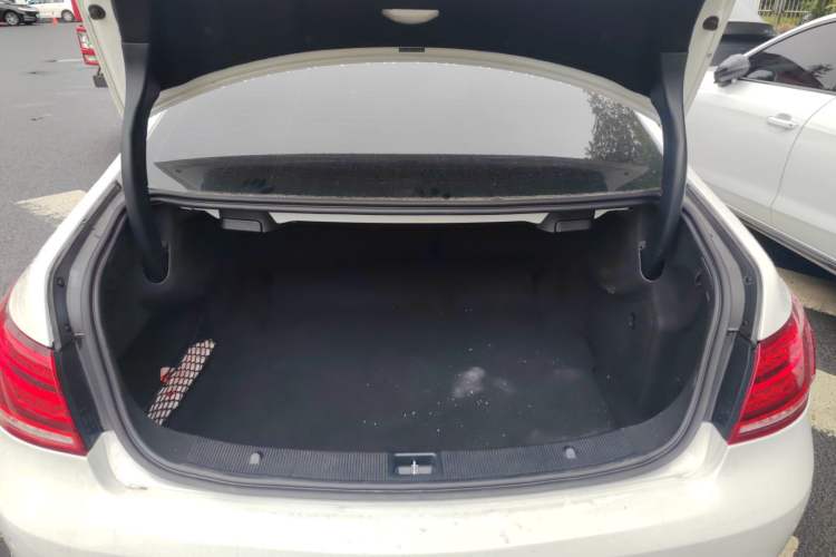 Used Mercedes-Benz E-Class 2016 E 200 Coupe Dynamic Edition Trunk