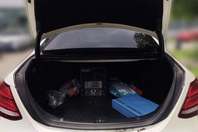 Used Mercedes-Benz E-Class 2016 E 200 L Trunk