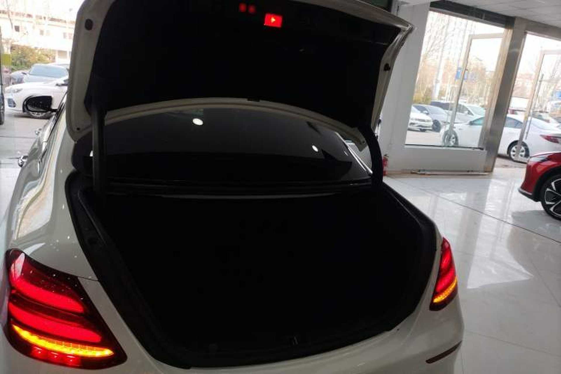 Used Mercedes-Benz E-Class 2016 E 200 L Sport Edition Trunk