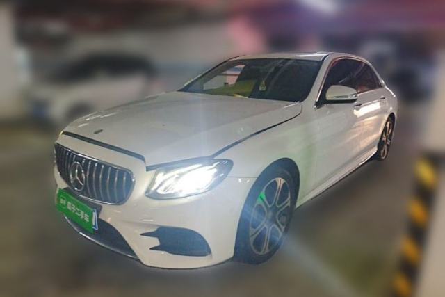 Used Mercedes-Benz E-Class 2016 E 300 L Sporty and Stylish Model