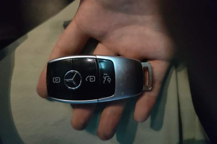 Used Mercedes-Benz E-Class 2016 E 200 L Sport Edition Vehicle Key