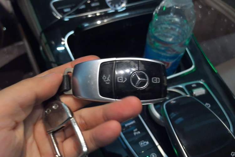 Used Mercedes-Benz E-Class 2016 E 200 L Sport Edition Vehicle Key