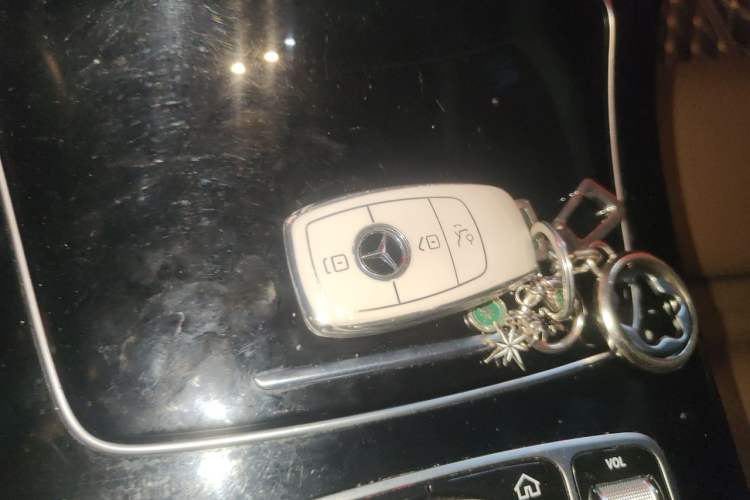 Used Mercedes-Benz E-Class 2016 E 200 L Sport Edition Vehicle Key