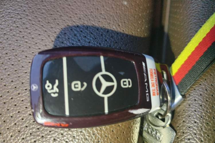 Used Mercedes-Benz E-Class 2016 E 200 L Sport Edition Vehicle Key