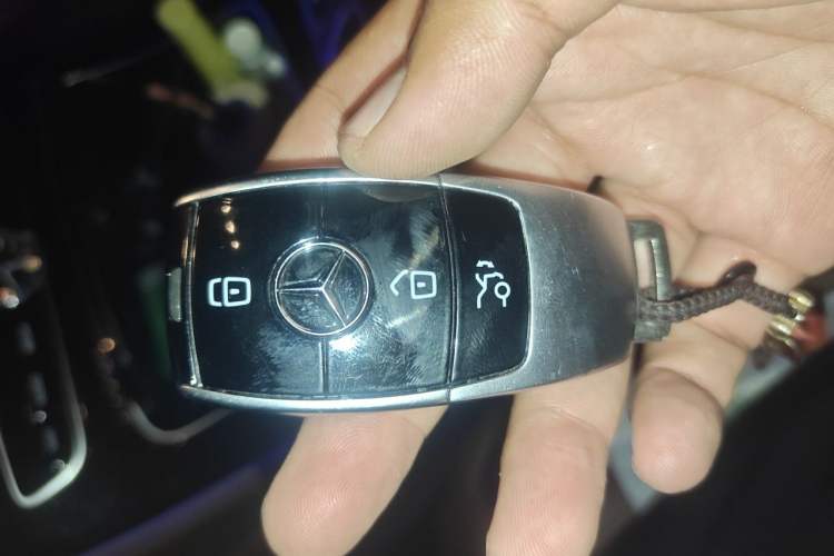 Used Mercedes-Benz E-Class 2016 E 300 L Stylish Model Vehicle Key