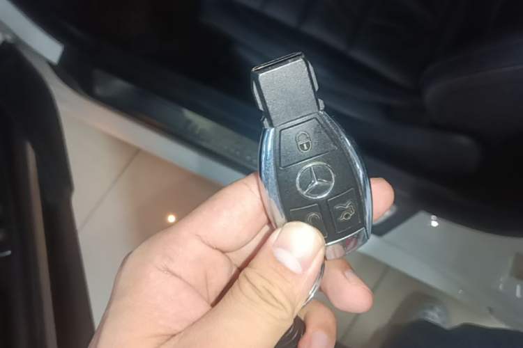 Used Mercedes-Benz E-Class 2016 E 260 Coupe Dynamic Edition Vehicle Key