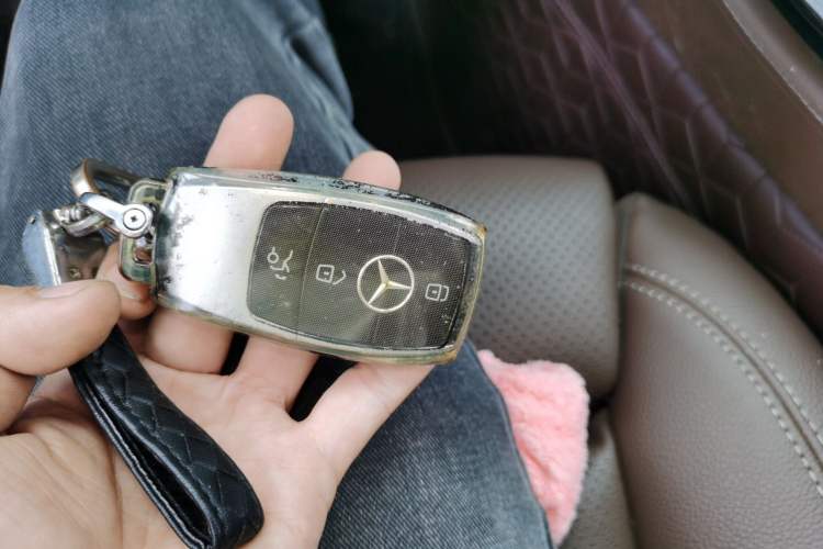 Used Mercedes-Benz E-Class 2016 E 200 L Sport Edition Vehicle Key
