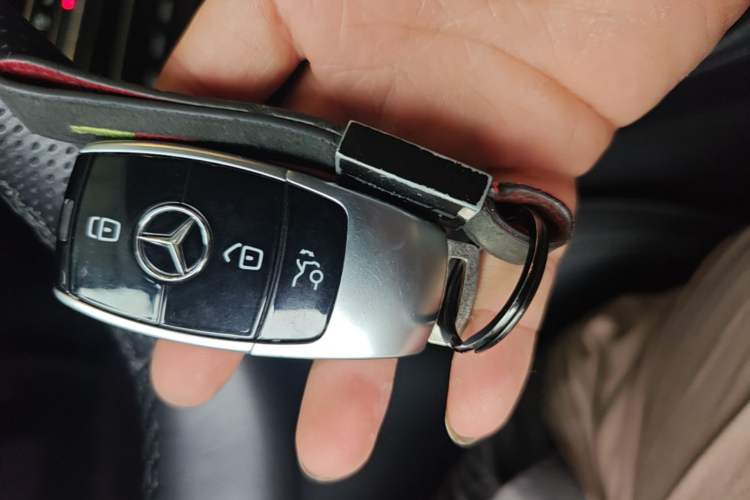 Used Mercedes-Benz E-Class 2016 E 300 L Sporty and Stylish Model Vehicle Key