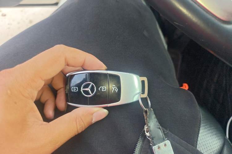 Used Mercedes-Benz E-Class 2016 E 300 L Sporty and Stylish Model Vehicle Key