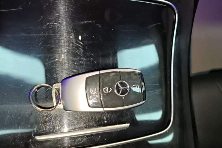 Used Mercedes-Benz E-Class 2016 E 200 L Vehicle Key