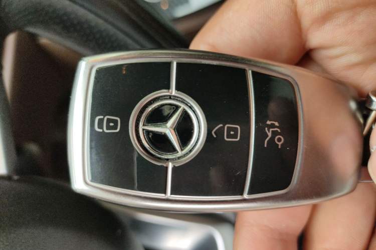 Used Mercedes-Benz E-Class 2016 E 200 L Sport Edition Vehicle Key
