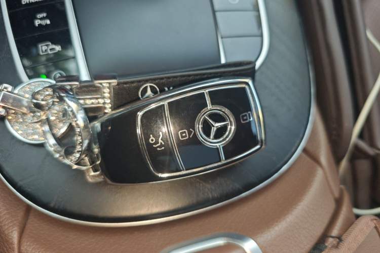 Used Mercedes-Benz E-Class 2016 E 200 L Sport Edition Vehicle Key