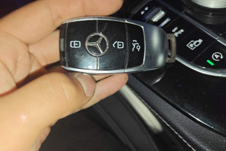 Used Mercedes-Benz E-Class 2016 E 200 L Sport Edition Vehicle Key