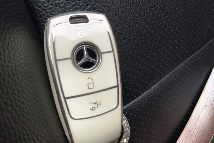 Used Mercedes-Benz E-Class 2016 E 300 L Sporty and Stylish Model Vehicle Key